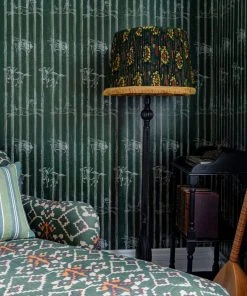 Mind The Gap A Fable Evergreen Wallpaper