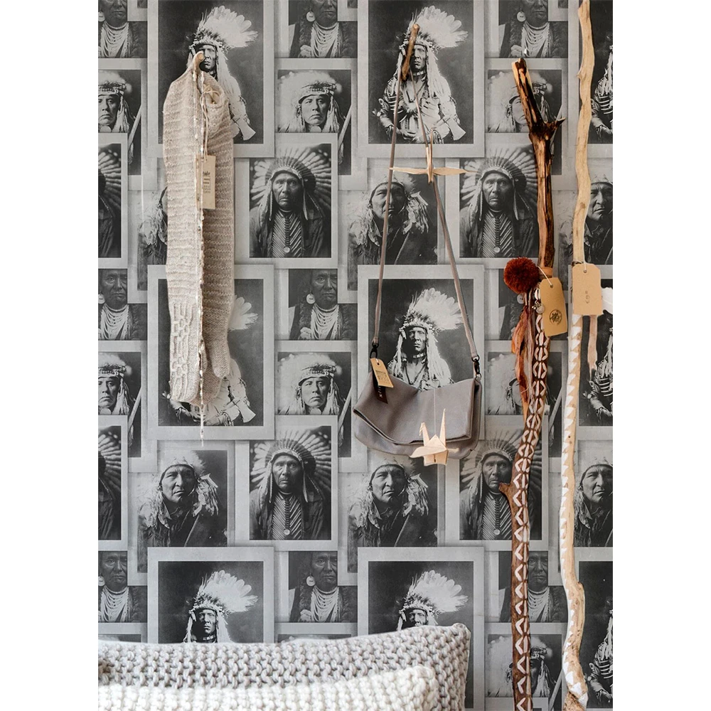 Mind The Gap Indian Chiefs Black And White Wallpaper - Heritage Comic & Themed Wallpaper 4 Mind The Gap Indian Chiefs Black And White Wallpaper