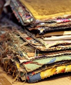 Liberty Fabrics Poppy Meadowfield Wallpaper In Lichen - Floral Heritage Wallpaper for Home Decor 21 Liberty Fabrics Poppy Meadowfield Wallpaper In Lichen