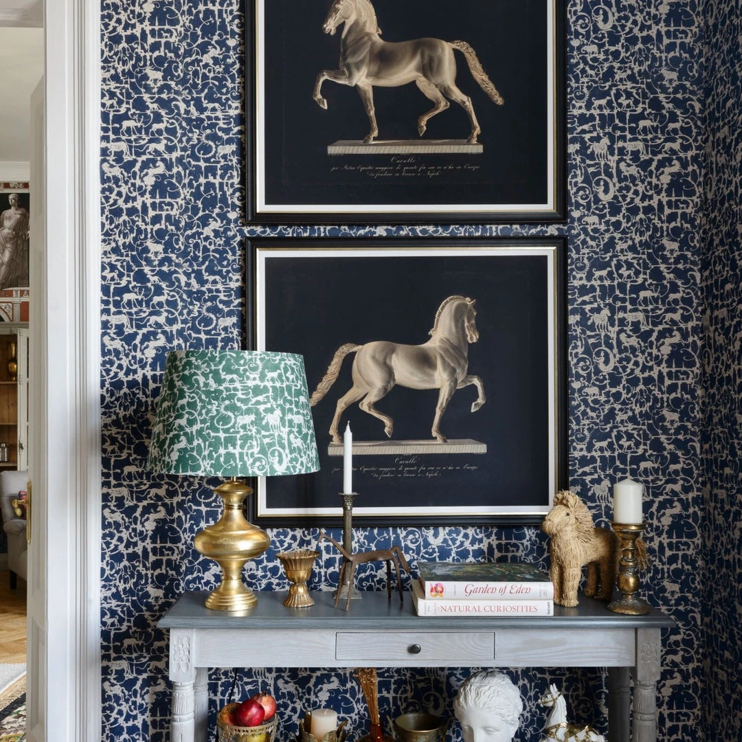 Mind The Gap Les Jardins Royaux Royal Hunting Racing Green Wallpaper - Premium Nature & Animals Design 4 Mind The Gap Les Jardins Royaux Royal Hunting Racing Green Wallpaper